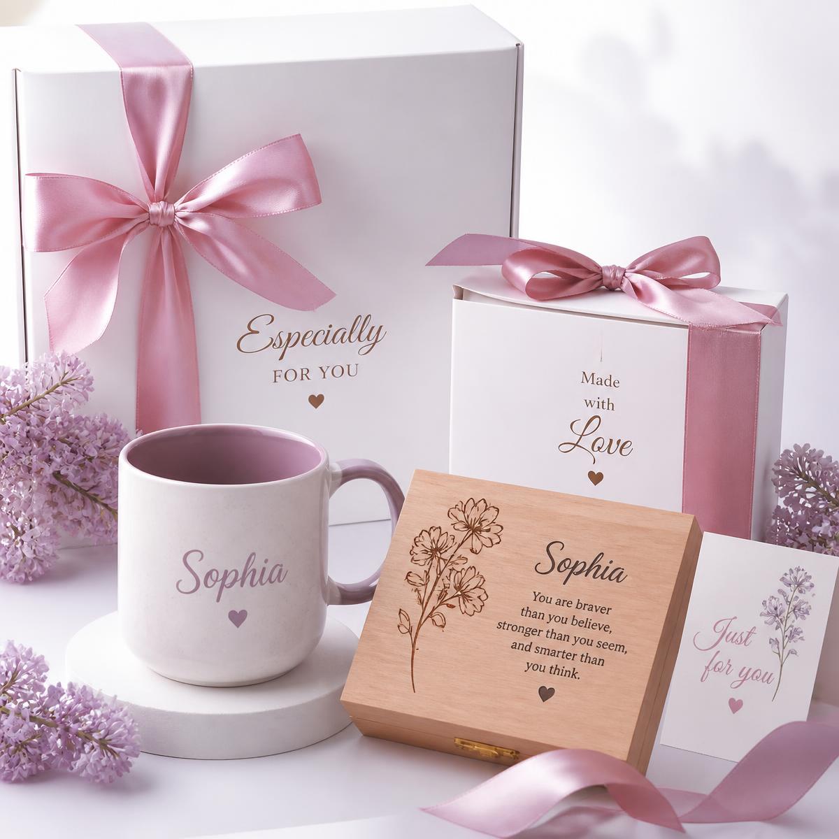 Customized gift boxes with satin ribbons, a personalized mug and an engraved keepsake box